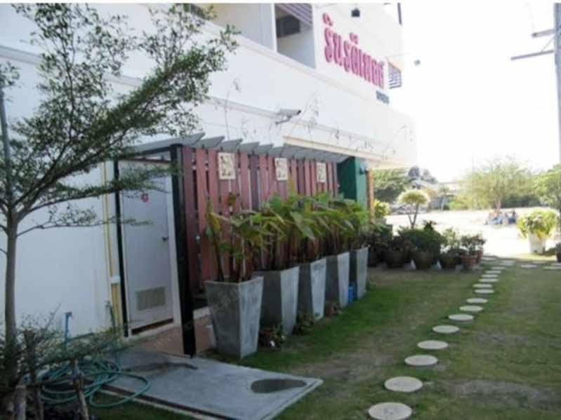 Rinradee Place Buri Ram Exterior foto